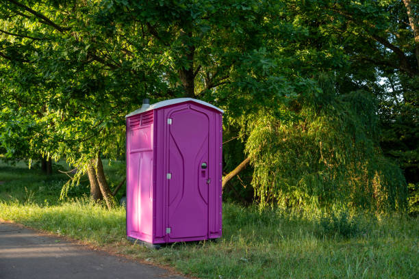 Best Porta potty rental near me  in Lincolnwood, IL